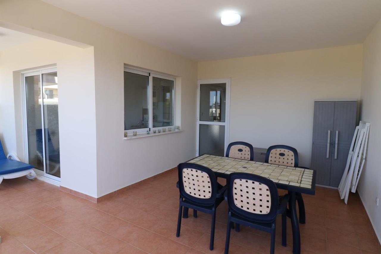 Sunset Apartment With Pool & 10 Mins To Venus Beach Paphos Exterior foto